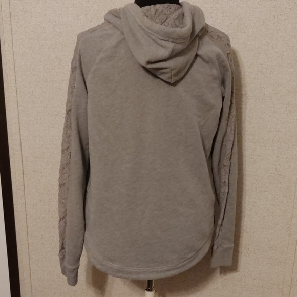 Hollister Lace Sleeve Hoodie - Picture 4 of 7